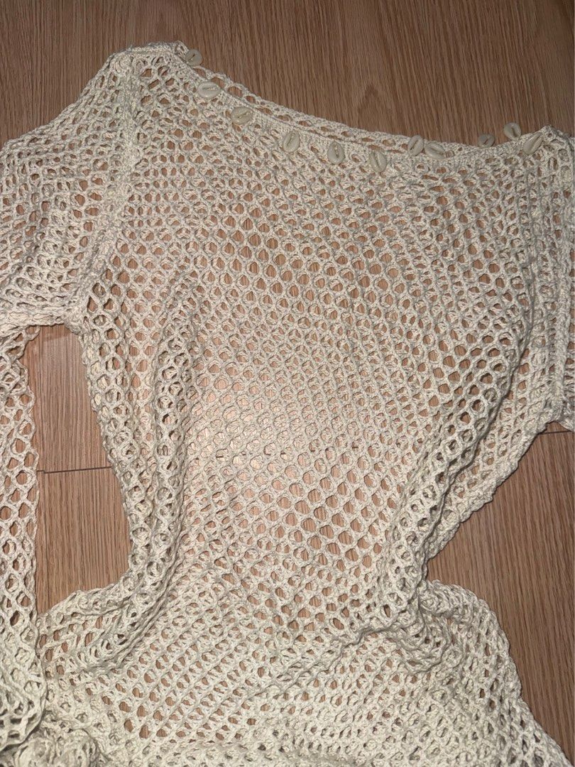 Cover up - net with shells / trendy 2026 (Category: Bikinis & Swimsuits) located in Manila. Submitted by khyscloset (Listing ID 1462158302, Image 2). Description: - bought for P550, never used - fits XS-M.