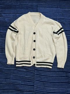(Category: ) located in . Submitted by closetofamadwoman (Listing ID 1462117478, Image 1). Description: .