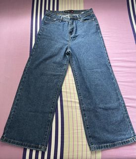 (Category: ) located in . Submitted by allotherthings26 (Listing ID 1462166950, Image 1). Description: .