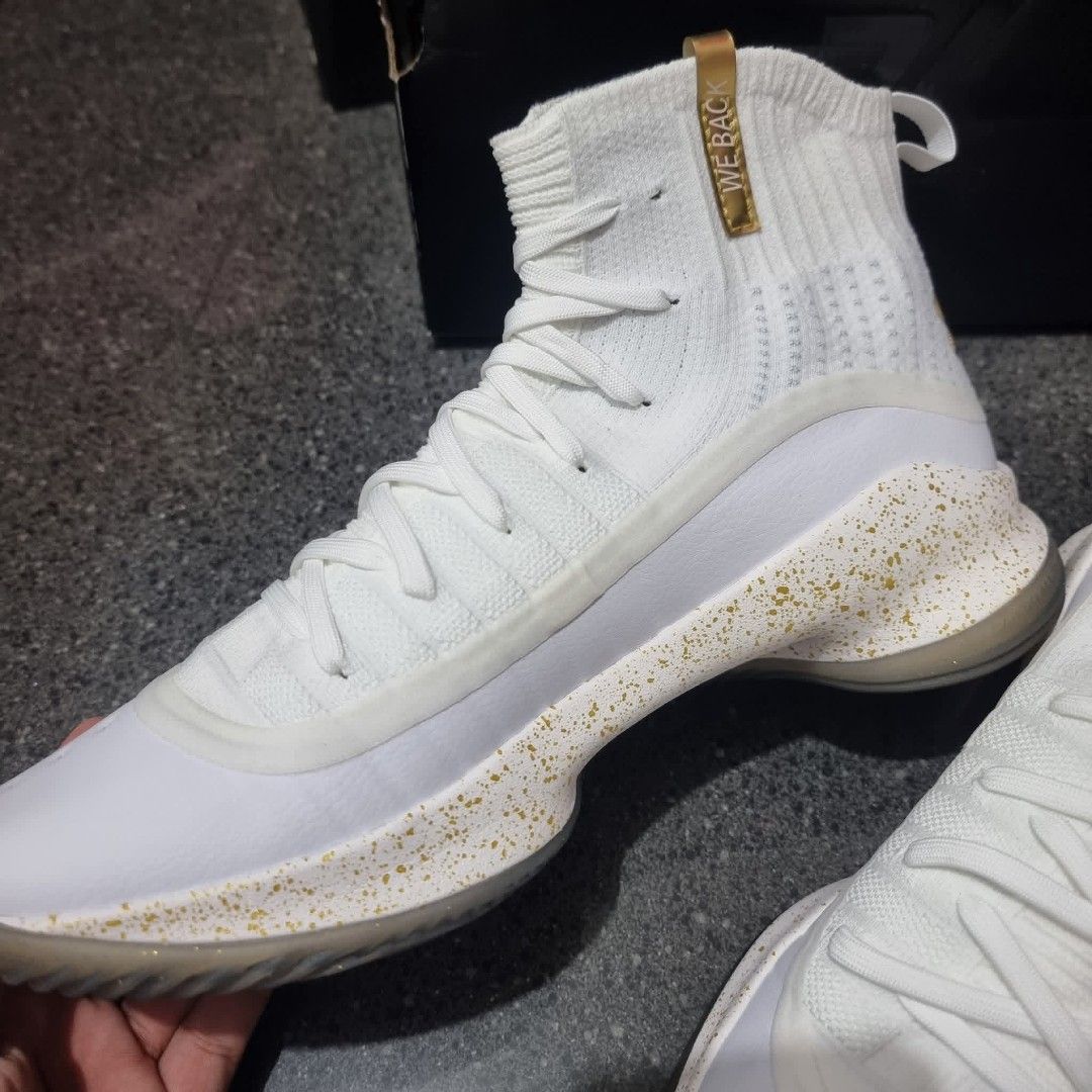 Curry 4 retro (Category: Sneakers) located in Manila. Submitted by estorcodonggon (Listing ID 1462077638, Image 2). Description: ✅️ 4,495 only! (❌️9,500 SRP) Curry 4 Retro Men US size - 9.5.