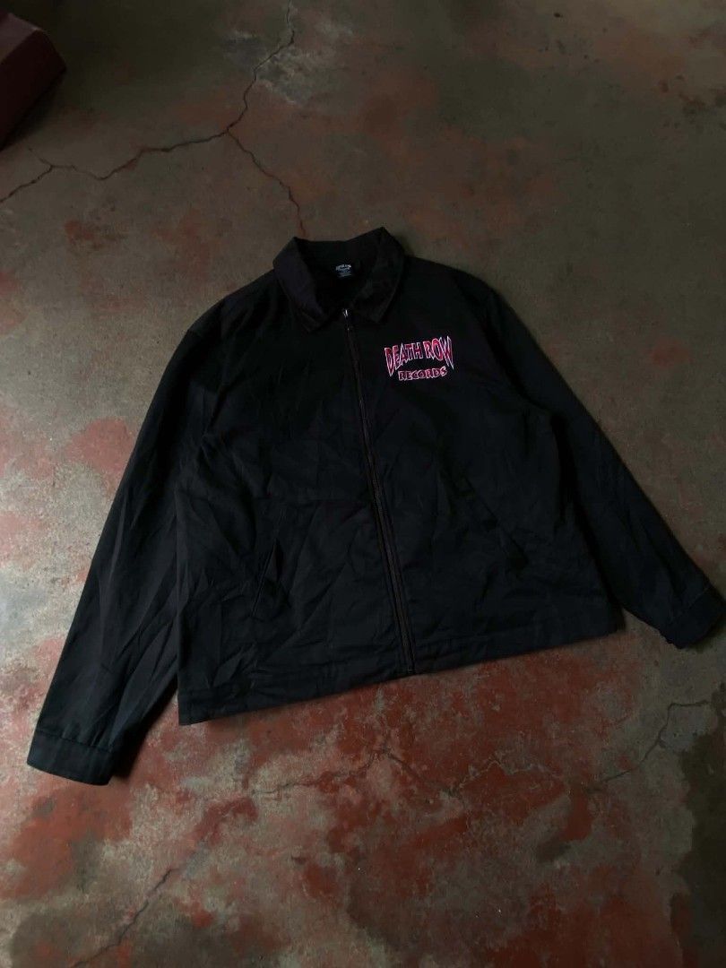 DEATH ROW RECORDS Twill Workwear Black Jacket (Category: Coats, Jackets and Outerwear) located in Bacolod City. Submitted by earlmejora33372 (Listing ID 1462136571, Image 1). Description: DEATH ROW RECORDS Twill Workwear Black Jacket Authentic Excellent Condition to New Complete Tags 10/10 Color rate No Issue Size M 24x28.