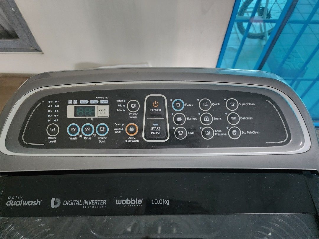 Defective Samsung 10kg Top Load Washing Machine (Category: Washing Machines and Dryers) located in Manila. Submitted by iiivvvyyy02127 (Listing ID 1462205230, Image 3). Description: .