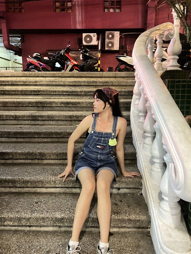 denim jumper shorts (Category: Jumpsuits) located in Quezon City. Submitted by kastiel00 (Listing ID 1462208273, Image 3). Description: small to medium.