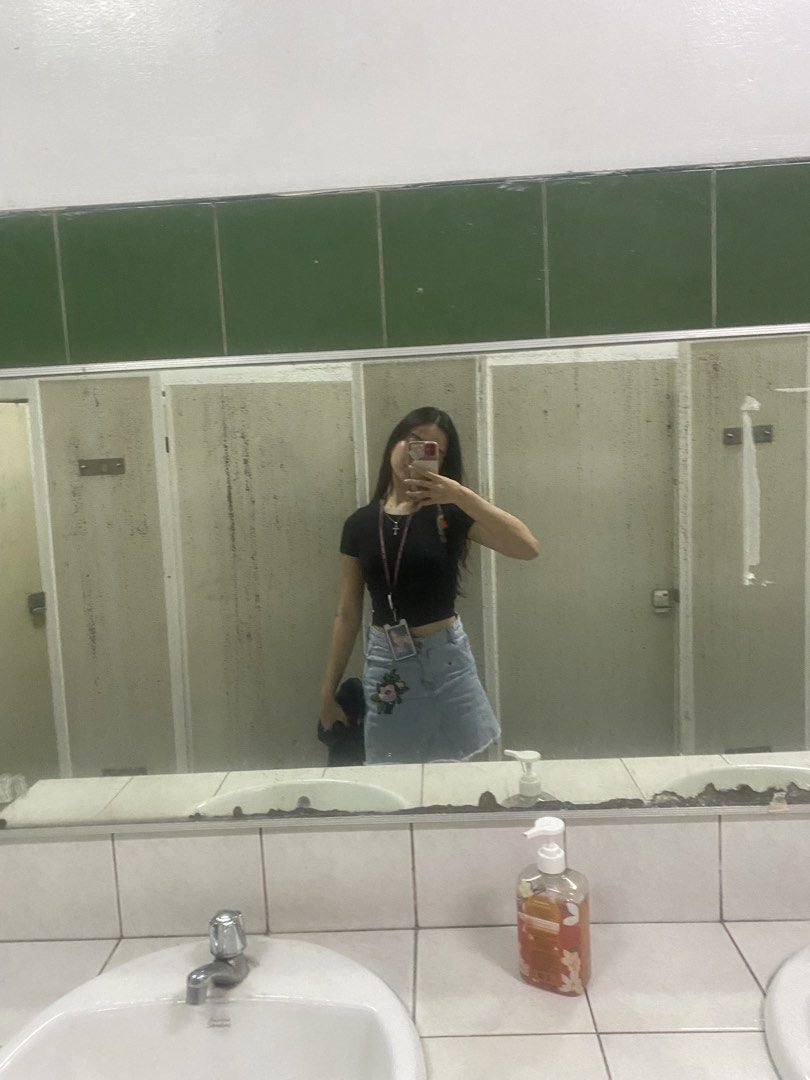 denim mini skirt (Category: Skirts) located in Quezon City. Submitted by kastiel00 (Listing ID 1462205277, Image 2). Description: .