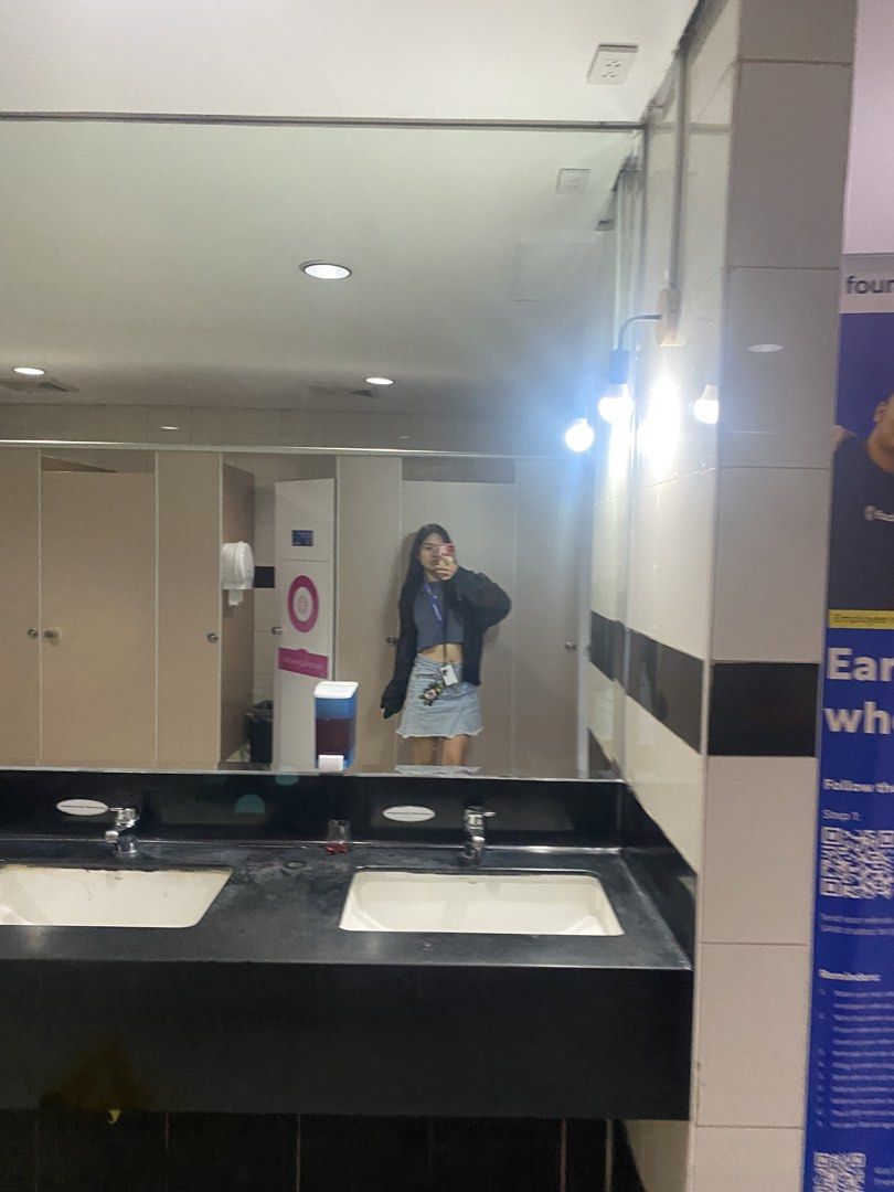 denim mini skirt (Category: Skirts) located in Quezon City. Submitted by kastiel00 (Listing ID 1462205277, Image 3). Description: .