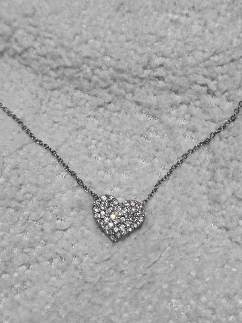 Diamond heart necklace (Category: Necklaces) located in Ligao. Submitted by veetrinkets (Listing ID 1462165540, Image 1). Description: 15 inches length diamond studded pendant lobster clasp.