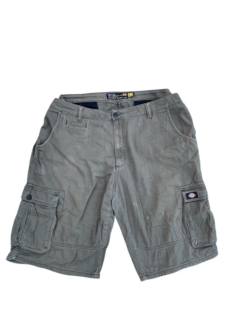 Dickies Cargo Jorts (Category: Shorts) located in Lipa City. Submitted by inglowetrust (Listing ID 1462113831, Image 1). Description: Size 39 Length 24 Width 20.