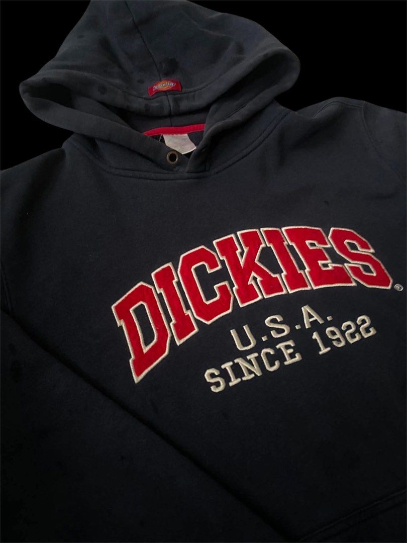 Dickies Hoodie (Category: Coats, Jackets and Outerwear) located in Quezon City. Submitted by nelldecluts (Listing ID 1462081000, Image 2). Description: FORSALE Size M.