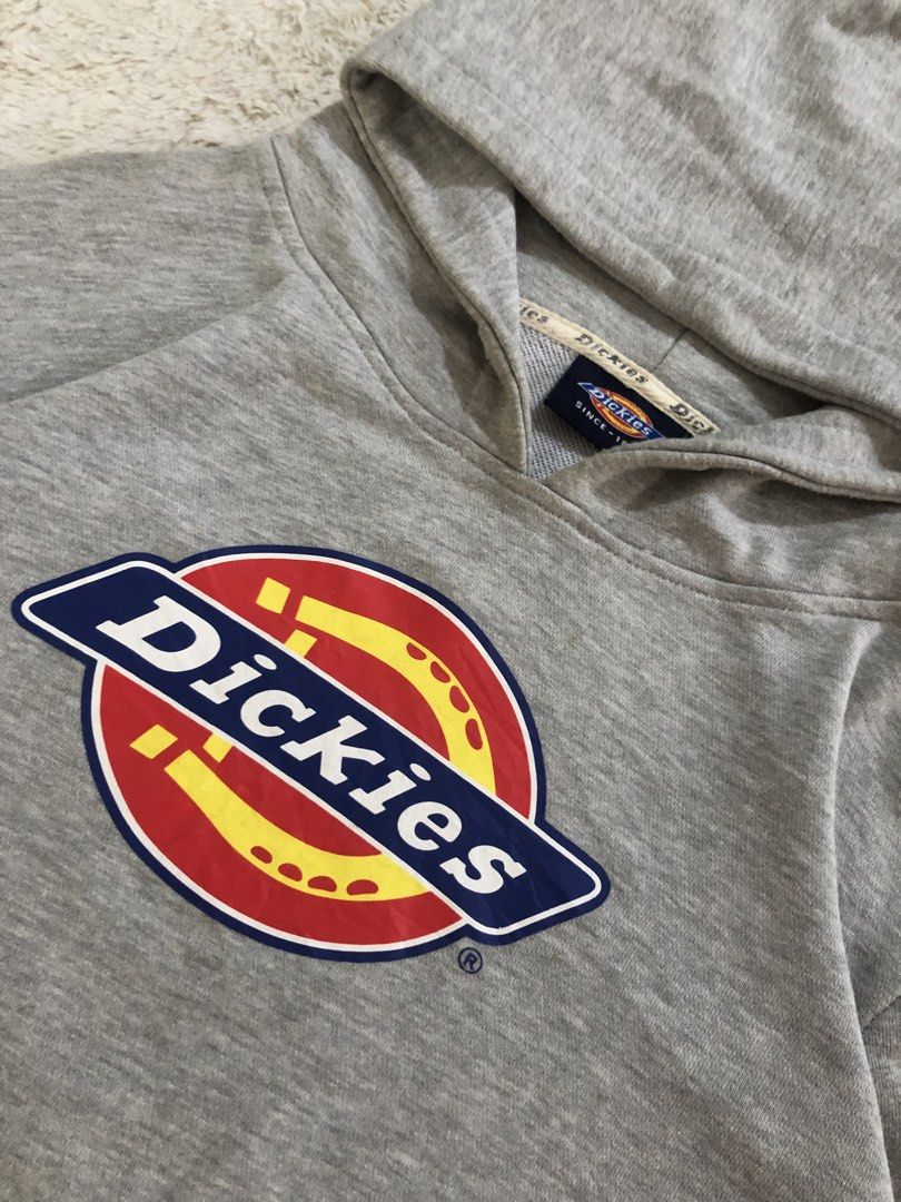 Dickies Logo Hoodie (Category: Coats, Jackets and Outerwear) located in Canaman. Submitted by thriftmoboss (Listing ID 1462189922, Image 3). Description: 📌 DICKIES Hoodie Large on tag W-22 L- 24 80% COTTON 20% POLYESTER ‎need wash Not available:When worn ‎ISSUE: YELLOW STAIN / NO LACE Price:550🏷️ ‎ ‎•✅PLUS SHIPPING FEE (+75) ‎•🔵MOP: G CASH ‎•🟥COURIER: JnT ‎•📍LOC:Magsaysay, Naga city ,Camarines Sur 🌫️.