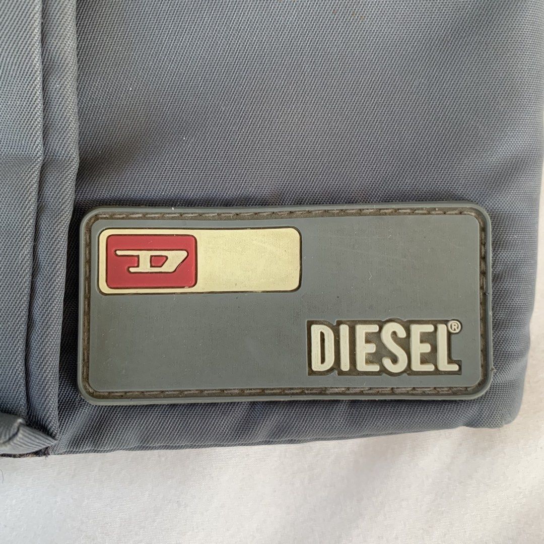 Diesel Wallet (Category: Wallets & Card Holders) located in Mendez-Nunez. Submitted by anikkoyan (Listing ID 1462096757, Image 2). Description: Diesel Wallet Length: 4 Width: 5 - Well used 299 + sf .