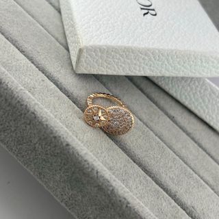 （分類：）位於 。 由 zobirielah11464 提交（商品編號 1462130919，圖片 1）。簡介： 。