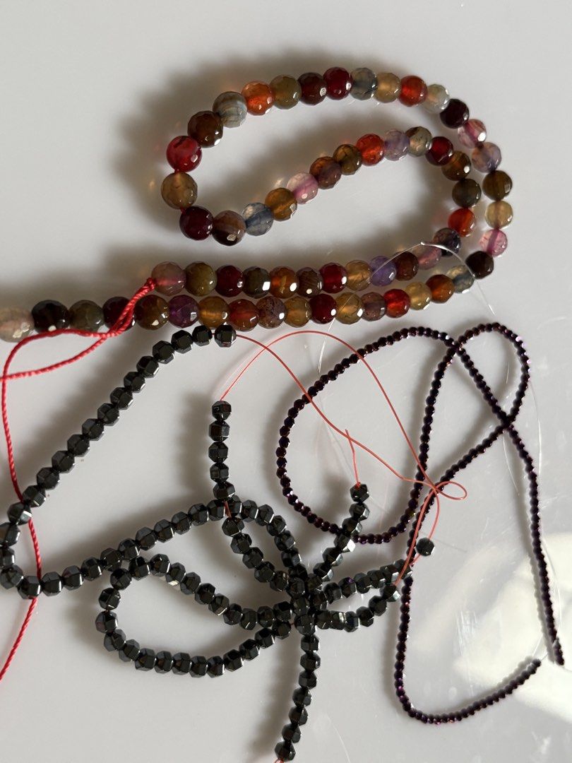 DIY crystal beads take all (Category: Body Jewelry) located in Santa Maria. Submitted by amaly. (Listing ID 1462178934, Image 2). Description: Agate & hematite.