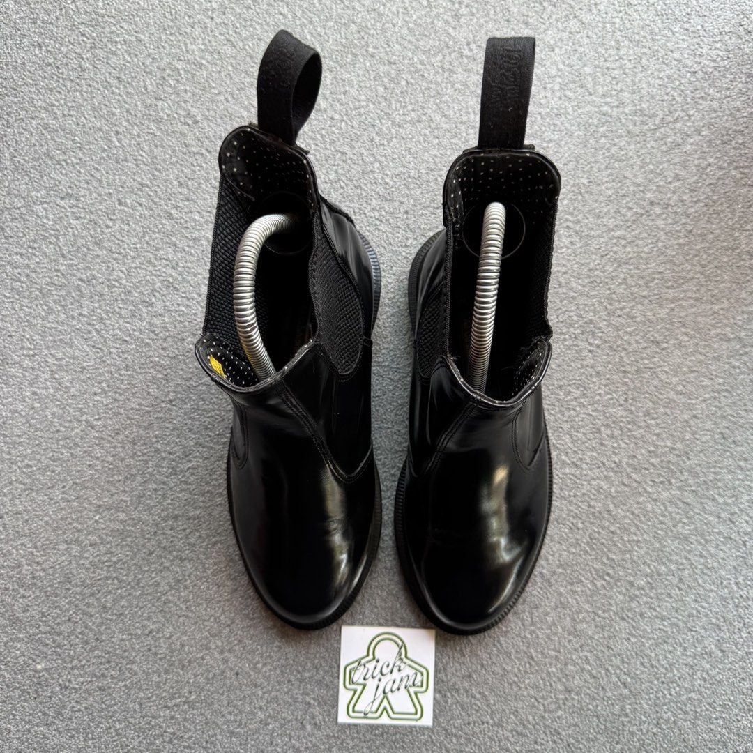 DR. MARTENS FLORA BLACK (Category: Boots) located in Cagayan de Oro. Submitted by huntbytrickjam.v2 (Listing ID 1462067850, Image 2). Description: DR. M-RTENS FLORA BLACK US 5 WMNS / EURO 36 / CM 22 EXCELLENT Pair Only No Issue M - 1599.