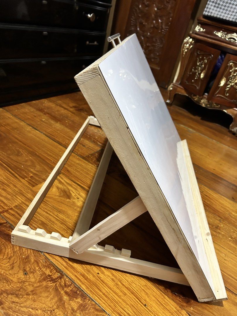 Drafting board (Category: Looking For) located in Makati City. Submitted by gabriellepreloved (Listing ID 1462199949, Image 2). Description: 24x36 inches Laminated top No scratches Like new Used twice Price is negotiable .