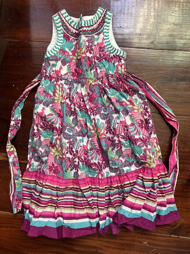 Dress 3-4T (Category: Babies & Kids Fashion) located in Amadeo. Submitted by mavmadel (Listing ID 1462124048, Image 1). Description: -3-4T maxi dress -excellent tol like new ***All items is in excellent to like new condition unless otherwise stated if there’s flaws/issue. **price is already fixed ! Worth for its price based on its condition Loc: cavite.