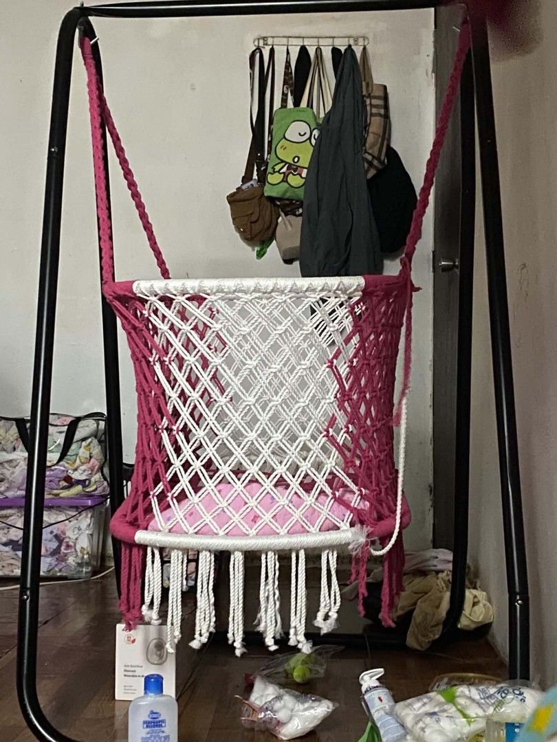 Duyan with metal stand (Category: Cots & Cribs) located in Manila. Submitted by happypenguin.886b04 (Listing ID 1462189786, Image 1). Description: Nabili lang po last July. Hindi masyadong nagamit dahil mas prefer ni baby ang co-sleeping. can do lalamove or pick up Location: Cabuyao/Santa Rosa, Laguna.