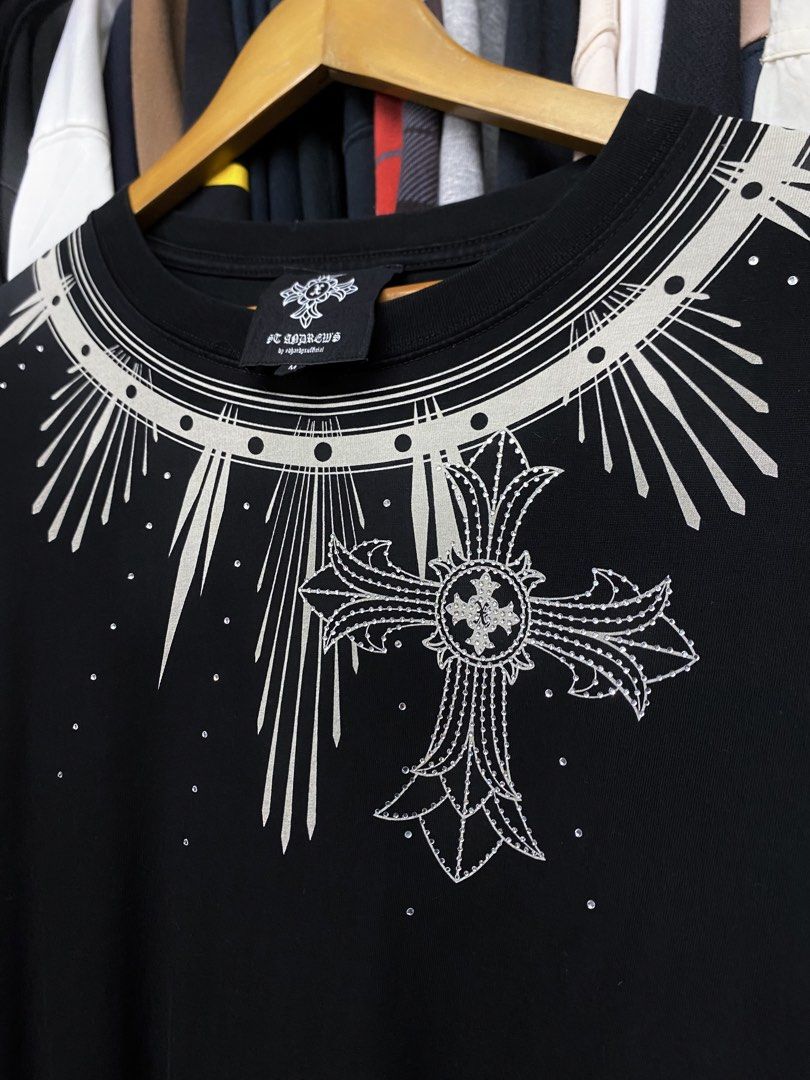 Edhardy x Saint Andrews y2k (Category: Activewear) located in Manila. Submitted by freshfindresale (Listing ID 1462081112, Image 3). Description: Mine: 499 Medium-Large (20.5/28) Excellent condition No flaws.