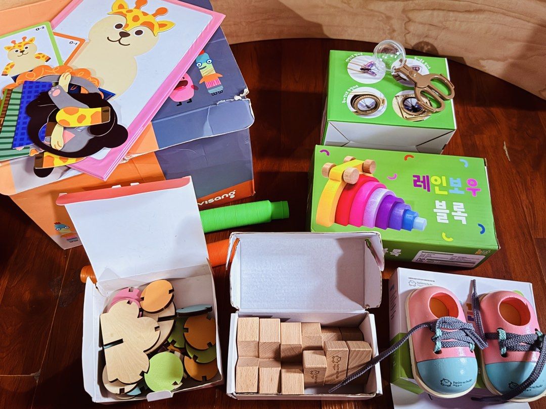 Educational Toys take all (Category: Educational & Learning Toys) located in Bulacan. Submitted by makelearningfun (Listing ID 1462124567, Image 3). Description: 8 different activities Good as new Free froebel set.