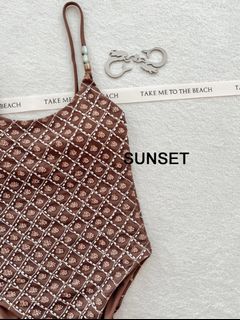 (Category: ) located in . Submitted by shopmystyle__ (Listing ID 1462092039, Image 1). Description: .