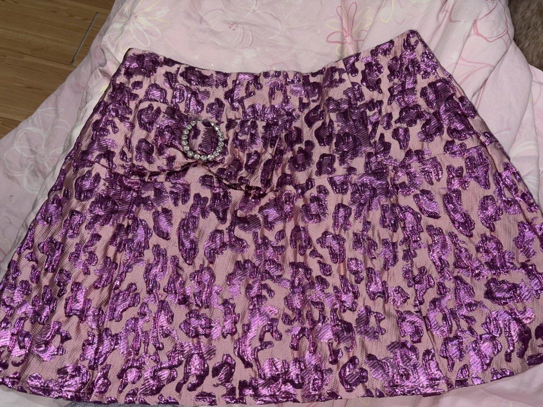 Fashionista Skirt (Category: Skirts) located in Davao. Submitted by dollznskullz (Listing ID 1462200113, Image 1). Description: Good for fashionista people.