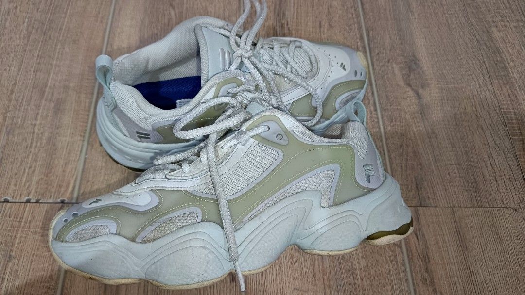 FILA SIZE 38 (Category: Sneakers) located in Baguio. Submitted by shaszy (Listing ID 1462106397, Image 1). Description: FILA VERY COMFY AND FOAMY SIZE 38 VGUC.