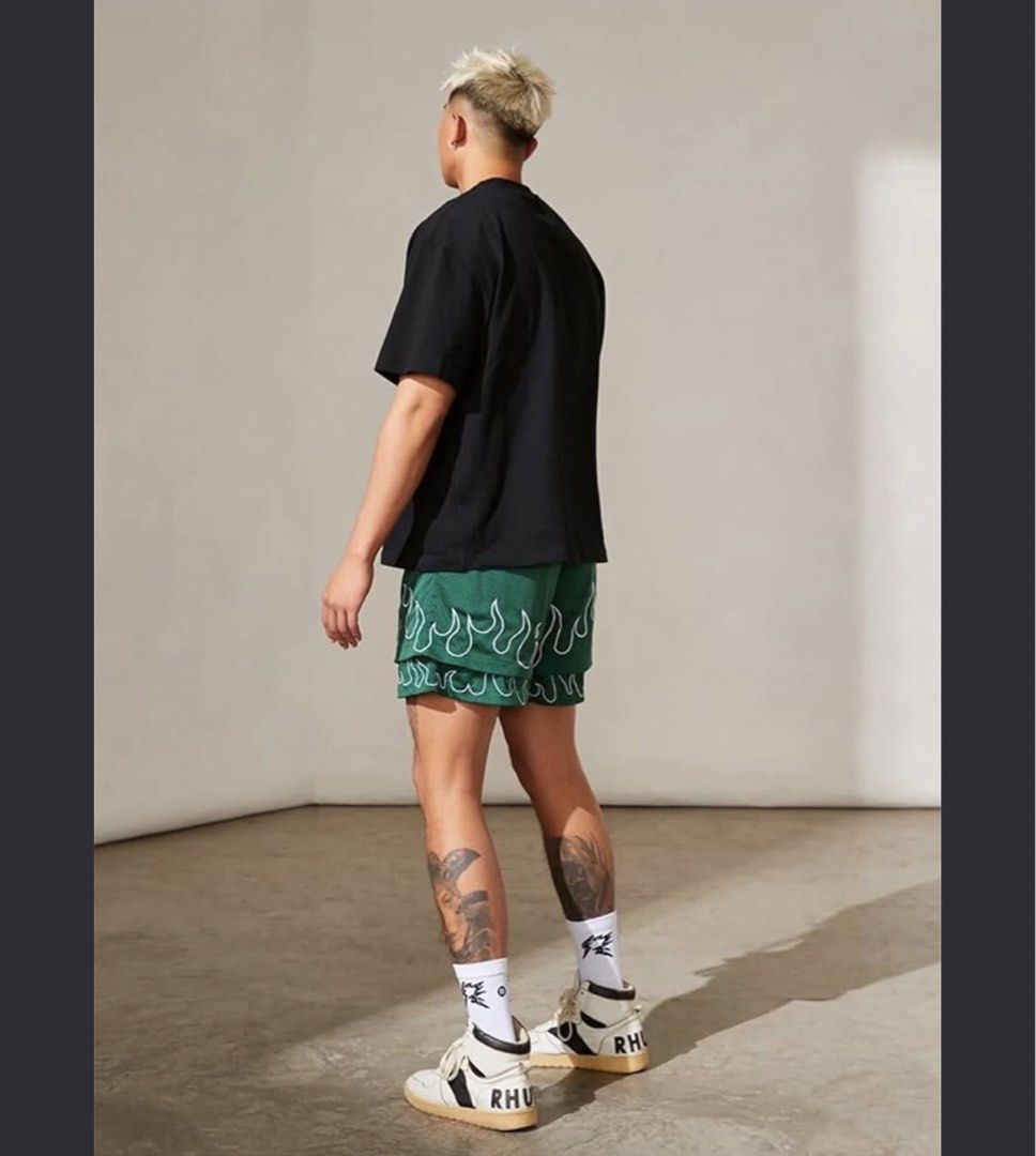 Flames Mesh Short (Category: Shorts) located in Manila. Submitted by raremountain00 (Listing ID 1462227052, Image 2). Description: Authentic Excellent condition 28-36 waistline 15 length above the knee Issue cut tags .