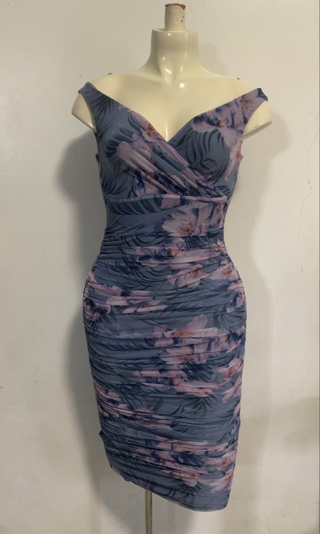 Floral mesh bodycon dress (Category: Evening dresses & gowns) located in Ballesteros. Submitted by havaiamanda (Listing ID 1462156252, Image 1). Description: Off shoulder Stretchable fabric Ruched Zipper back #zara #eveningdress.