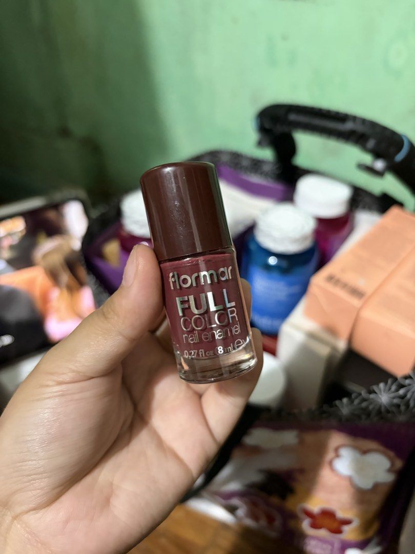 Flormar Nail Polish (Category: Hands & Nails) located in Quezon City. Submitted by berrystrawng (Listing ID 1462075305, Image 3). Description: all are used once only — ₱50 each — ₱220 for 6 pcs rfs: affiliate.