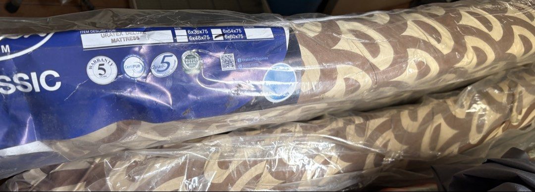 Foam Mattress (Category: Bedding & Towels) located in Pasig City. Submitted by cookiecruz (Listing ID 1462051006, Image 3). Description: Original URATEX Twin Size 6” Foam Height, 6x60x75 inches. Hardly used. Only used in the guest room. Very good condition. .
