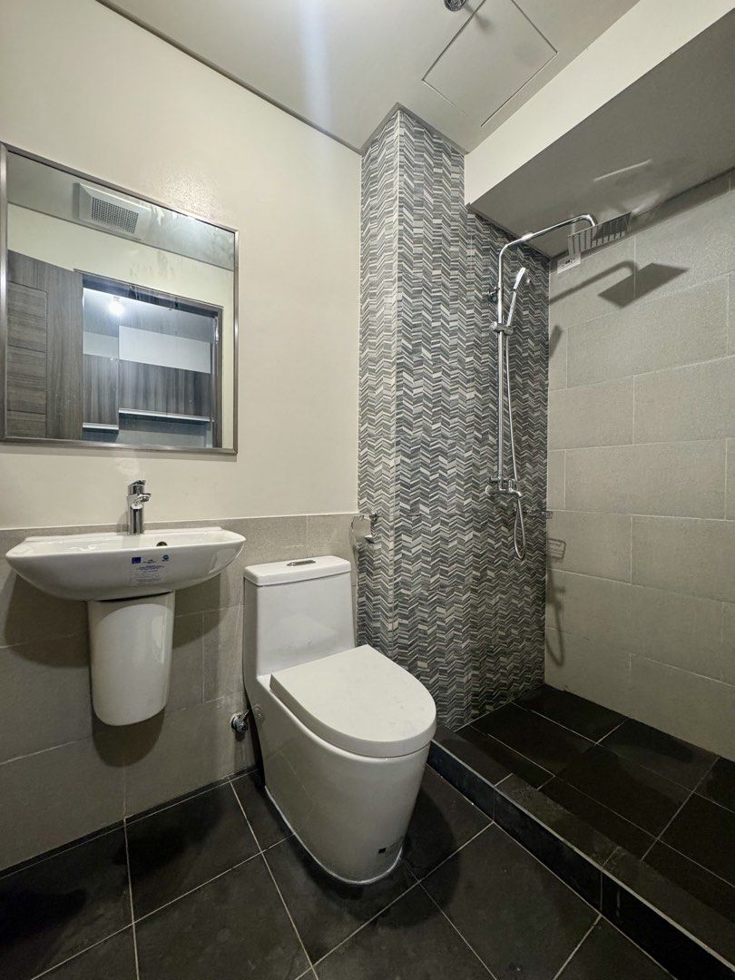 For Rent Studio Unit Cirrus Bridgetowne Pasig (Category: Apartments & Condos) located in Manila. Submitted by gino_buenaventura (Listing ID 1462096207, Image 3). Description: Studio For Rent Cirrus Bridgetowne -Studio Unit -24sqm -Bare Unit -With window blinds and water heater -Php19,500 monthly rental rate -Inclusive of dues -Minimum 1yr rent -Unit only -Low floor Unit can be SEMI or FULLY FURNISHED at an agreed rate. Kindly advise 2-3 days in a