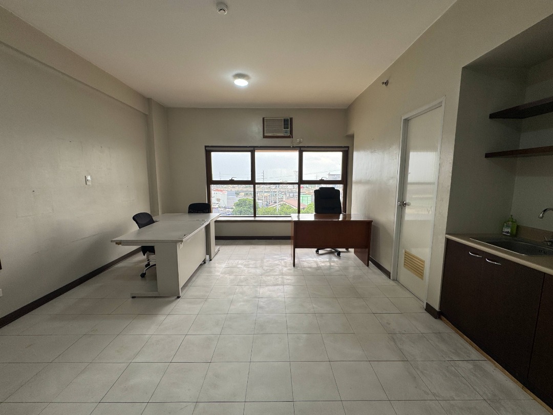 (Category: ) located in . Submitted by REMAXCapital (Listing ID 1462106450, Image 1). Description: .