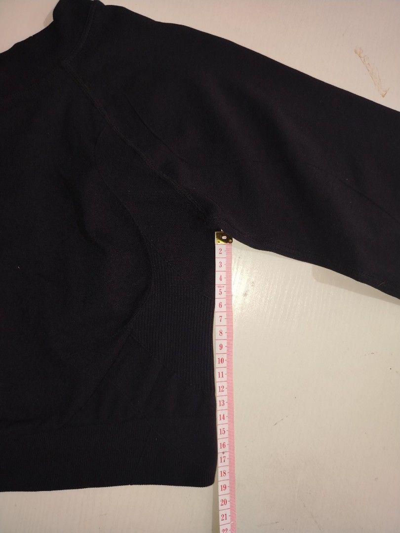 For sale (Category: Activewear) located in Taguig. Submitted by thebrandedrackph (Listing ID 1462098923, Image 3). Description: .