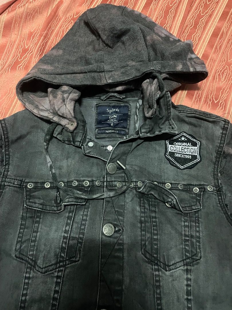 For sale denim Jacket (Category: Coats, Jackets and Outerwear) located in Caloocan City. Submitted by grax_ney (Listing ID 1462082584, Image 2). Description: for sale denim jacket pick up only loc: imus.