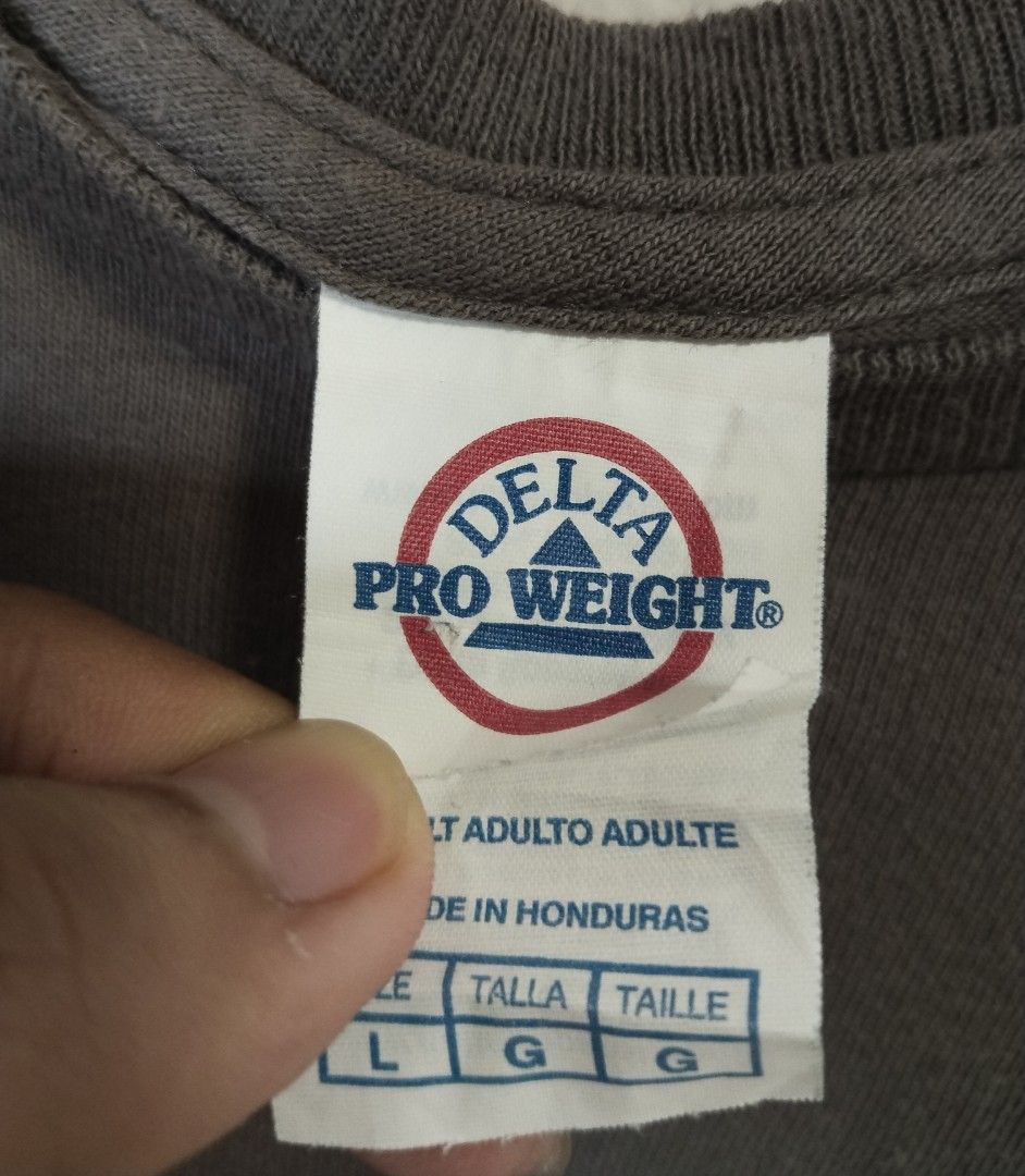 Ford shirt (Category: Tshirts & Polo Shirts ) located in Pateros City. Submitted by blashjunks.y2k (Listing ID 1462149013, Image 3). Description: FORD SHIRT SIZE LARGE 28" LENGTH 21" WIDTH 350PHP MSG US.