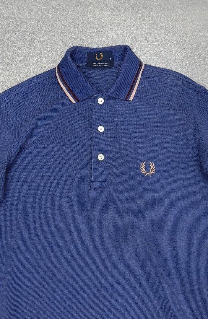 FRED PERRY SMALL (Category: Tshirts & Polo Shirts ) located in Cagayan de Oro. Submitted by 2optimusprime8 (Listing ID 1462163605, Image 3). Description: ---FRED 🖤🤍🖤 ---100% AUTHENTIC ---SIZE SMALL W-18 L-26 ---PLS REFER TO DIMENSIONS ---EXCELLENT CONDITION 9.2/10 ---W/COLLAR LINE DI HALATA WHEN WORN ---NICE COLOR 🤍 ---750 ONLY.