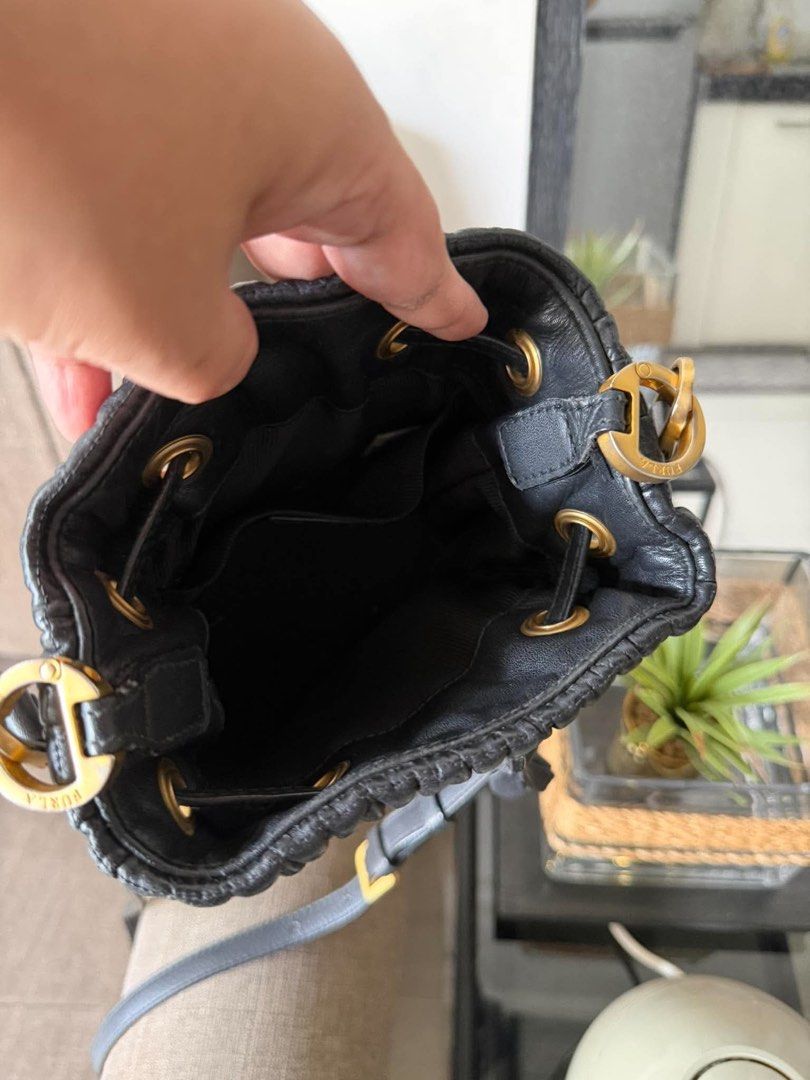 Furla Bag (Category: Cross-body Bags) located in Manila. Submitted by sars_16 (Listing ID 1462049542, Image 3). Description: Furla bag 💯 original and authentic Good condition .