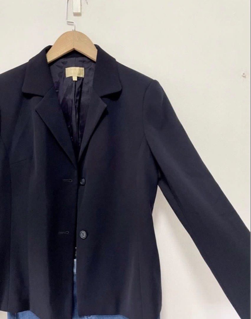 G2000 Dark Blue Blazer Medium (Category: Coats, Jackets and Outerwear) located in Cavite. Submitted by casingpavements (Listing ID 1462050240, Image 2). Description: .