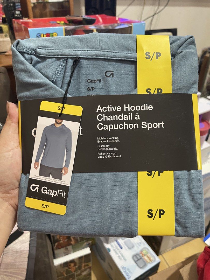 GAP Fit Active Hoodie (Category: Coats, Jackets and Outerwear) located in Cavite. Submitted by xoxomhai (Listing ID 1462069250, Image 2). Description: 🔥 FOR SALE | ON HAND 🔥 ✨ GAP Fit Active Hoodie ✨ 100% Original GAP — ₱1,500 ONLY‼️ 💦 Moisture-wicking fabric – helps keep you dry ⚡ Quick-dry – perfect for active days & workouts ✨ Reflective GAP logo for added visibility 🧥 Comfortable hooded design 🏃‍♀️ Great for running, gym, travel & everyd