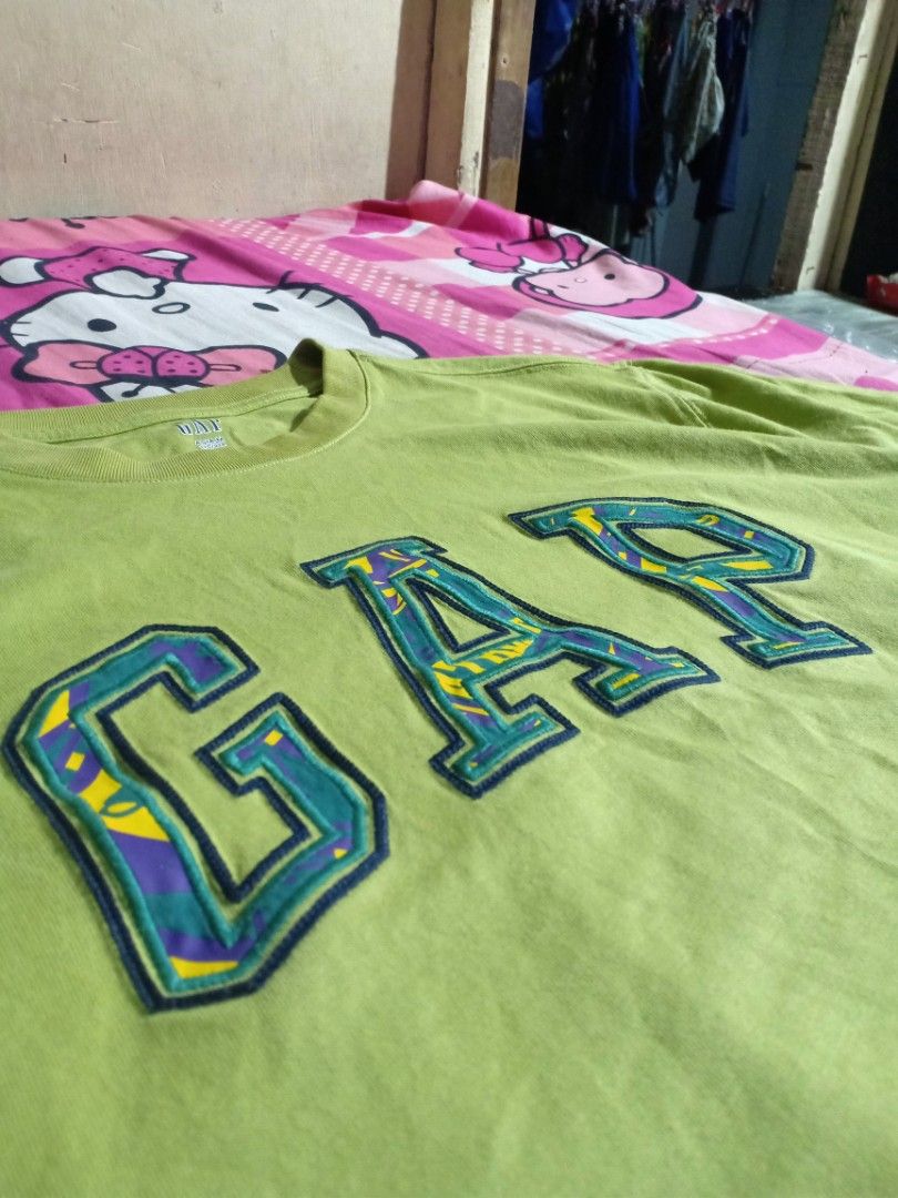 GAP IBROIDED (Category: Tshirts & Polo Shirts ) located in Pasig City. Submitted by thrifttofit (Listing ID 1462190074, Image 2). Description: GAP Size US S Fit Mid to Large Color rate 9/10 Condition 10/10 W-24 L-26 No issue Pasig city.