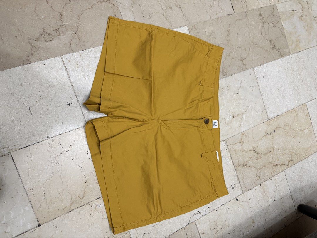 Gap Shorts width 19.5 inches (Category: Shorts) located in Quezon City. Submitted by dragon64cmcm (Listing ID 1462092826, Image 2). Description: Not used. With free uniqlo gray shirt large. .