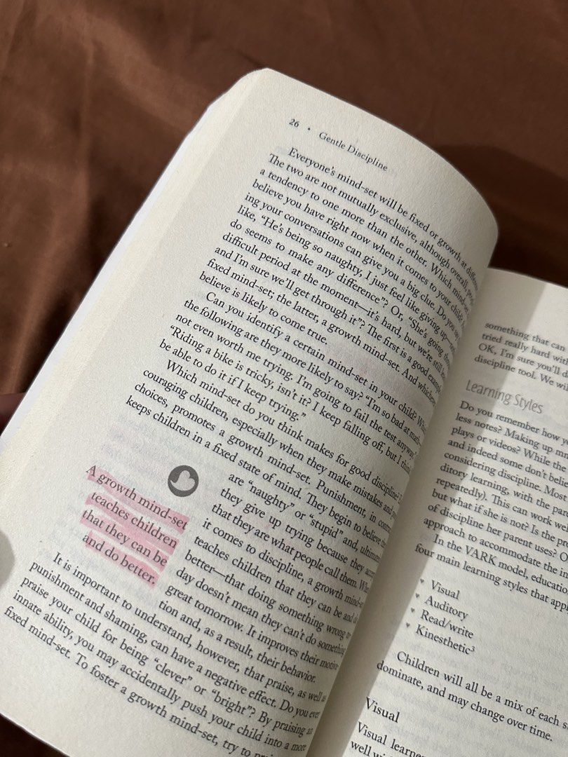 Gentle Discipline by Sarah Ockwell-Smith (Category: Storybooks) located in Quezon City. Submitted by issalopez (Listing ID 1462188493, Image 3). Description: Highlighted part up to page 26 only nasulatan ng toddler ko but book still good Bought at Fully Booked - Raise confident, capable kids using emotional connection. - Practical, connection-based techniques for parents. - Learn to set boundaries effectively. - Strategies for working with teache