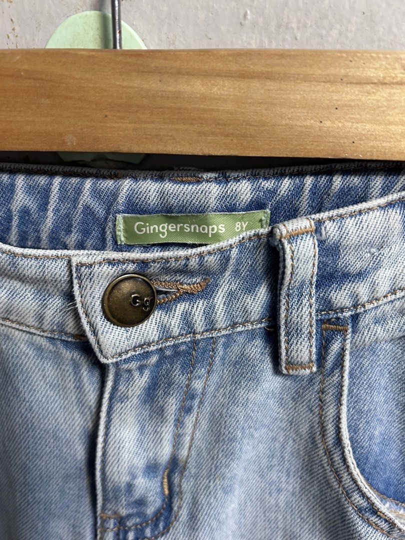 Gingersnaps Light Wash Cargo Jeans Size 8Y (Category: Babies & Kids Fashion) located in General Trias. Submitted by theosdeclutter (Listing ID 1462187558, Image 2). Description: - Brand: Gingersnaps - Style: Light wash denim cargo jeans - Fit: Straight leg - Features: Side pockets - Size: 8 Years (8Y) - Occasion: Perfect for everyday wear.