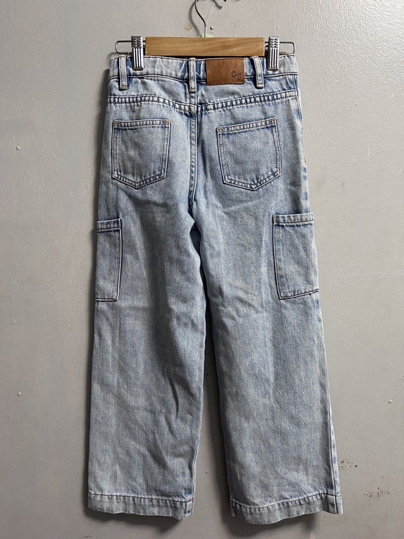 Gingersnaps Light Wash Cargo Jeans Size 8Y (Category: Babies & Kids Fashion) located in General Trias. Submitted by theosdeclutter (Listing ID 1462187558, Image 3). Description: - Brand: Gingersnaps - Style: Light wash denim cargo jeans - Fit: Straight leg - Features: Side pockets - Size: 8 Years (8Y) - Occasion: Perfect for everyday wear.