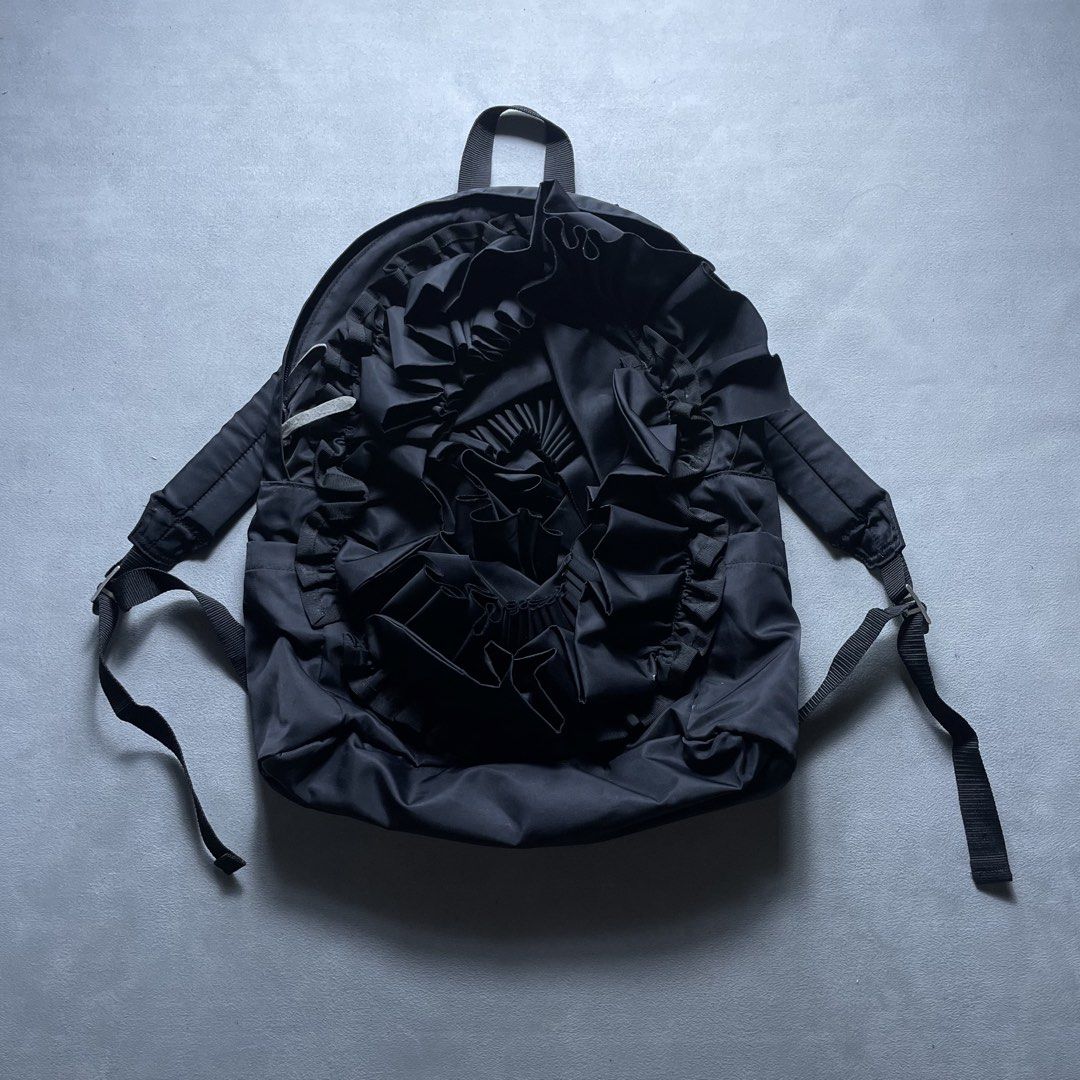 GOMME MAKI HIROSHI BACKPACK (Category: Backpacks) located in Manila. Submitted by revise.ph_ (Listing ID 1462236021, Image 1). Description: GOMME MAKI HIROSHI BACKPACK Made in Height/Length:18 Width:13.8 Side Width:6 Issue:None Price: 5,000 Free Shipping Via Jnt.