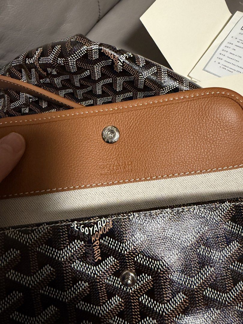 Goyard hobo 啡色 （分類：手袋及銀包）位於 Hong Kong。 由 pegga123 提交（商品編號 1462164033，圖片 2）。簡介： Goyard hobo bag. 2023年尾買，9成新用過5，6次 太多Goyard 割愛 full set!有塵袋！ 面交🫡。