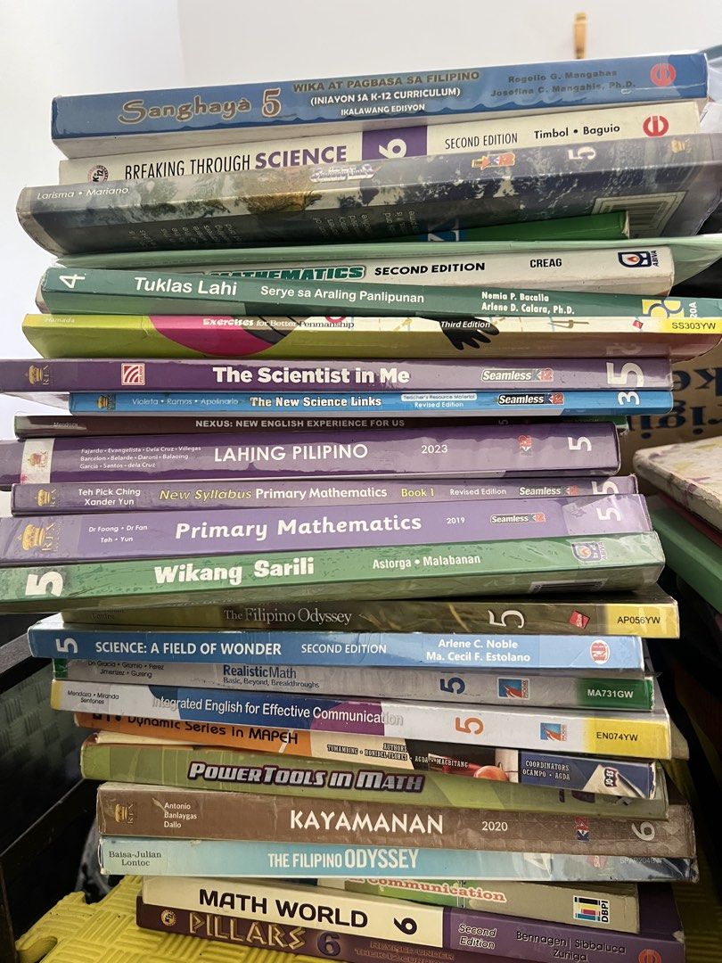 Grade 5 Textbooks (Category: Textbooks) located in Consolacion. Submitted by RitaO (Listing ID 1462167545, Image 1). Description: Well used Grade 5 textbooks Minimal pencil markings .