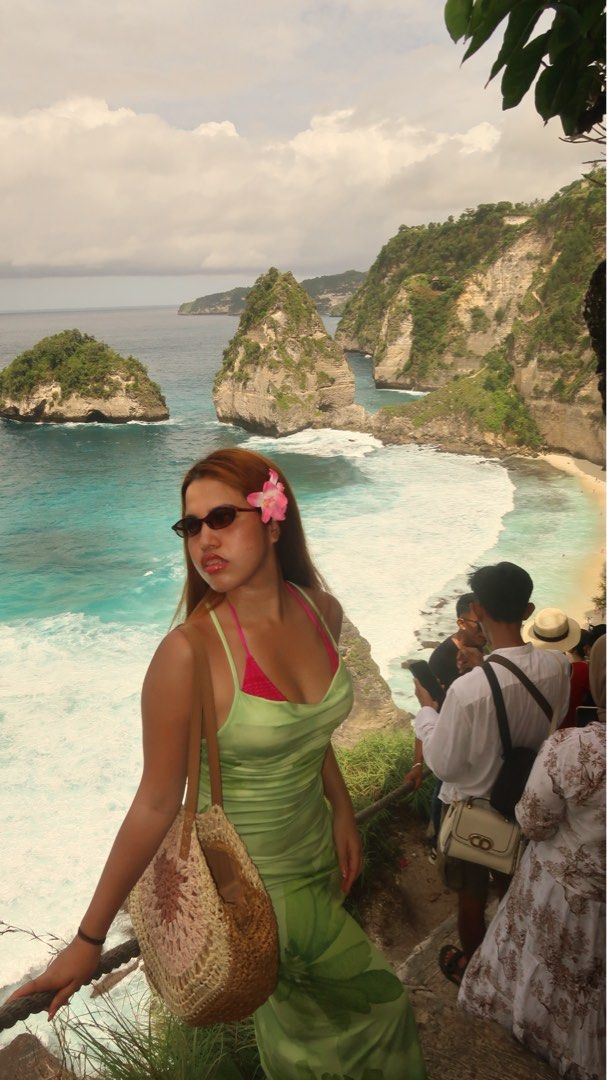 Green Beach Dress (Category: Dresses) located in Manila. Submitted by jminacraf26908 (Listing ID 1462212535, Image 3). Description: Used once Rfs: declutter.