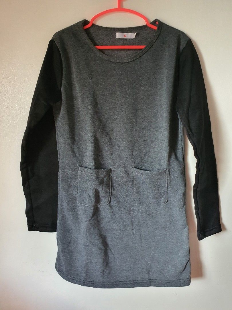 Grey longsleeve with pockets (Category: Longsleeves) located in Meycauayan. Submitted by shoptoown (Listing ID 1462057951, Image 1). Description: -Dimensions on pic -all items price negotiable -two tone color.