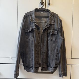 (Category: ) located in . Submitted by closet.aid (Listing ID 1462113930, Image 1). Description: .