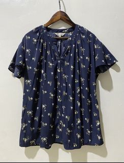 (Category: ) located in . Submitted by indaysukaycloset (Listing ID 1462258666, Image 1). Description: .